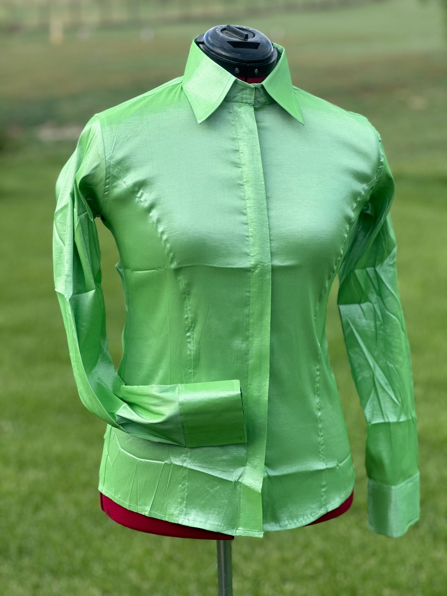 Taffeta Show Shirt - Apple Green (#25) Picture Perfect Show Pads Taffeta Show Shirt - Apple Green (#25) Picture Perfect Show Pads